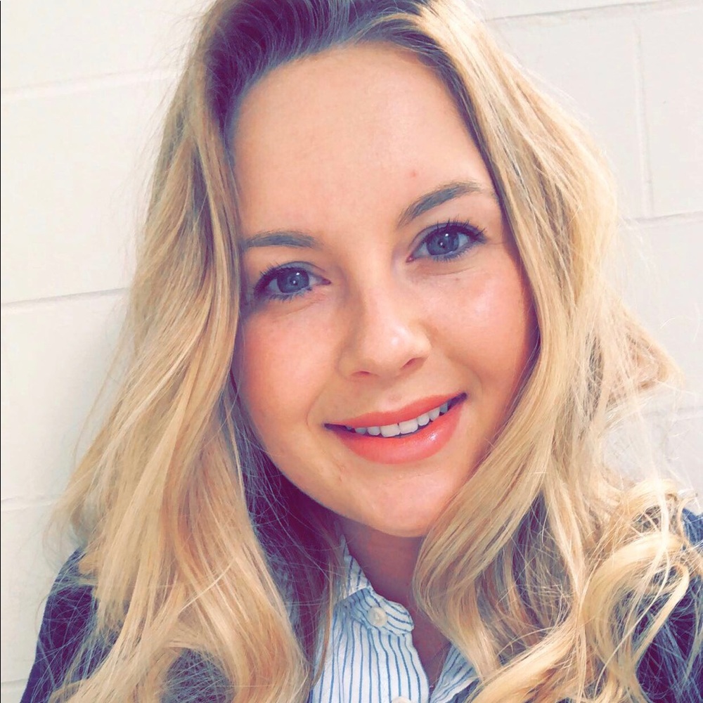 Meet your Posher, Alicia